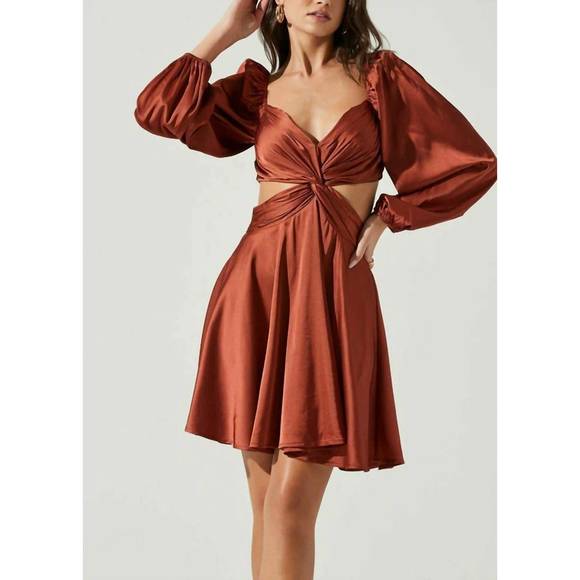 ASTR Dresses & Skirts - NEW ASTR anamaria dress in rust
